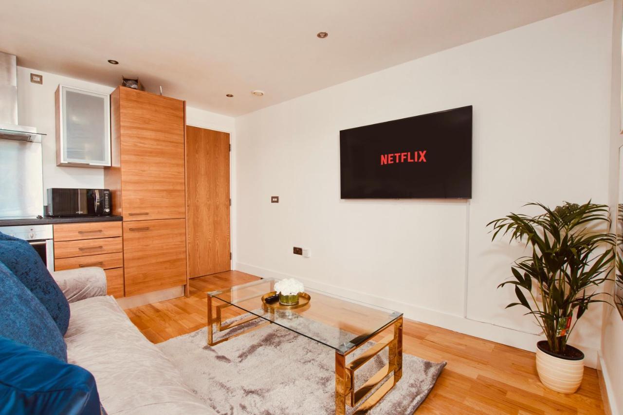 King Deluxe City Apt Large Balcony& Free Parking! Leeds  Esterno foto