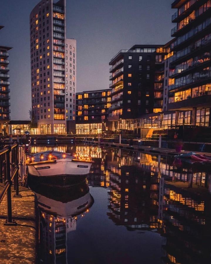 King Deluxe City Apt Large Balcony& Free Parking! Leeds  Esterno foto