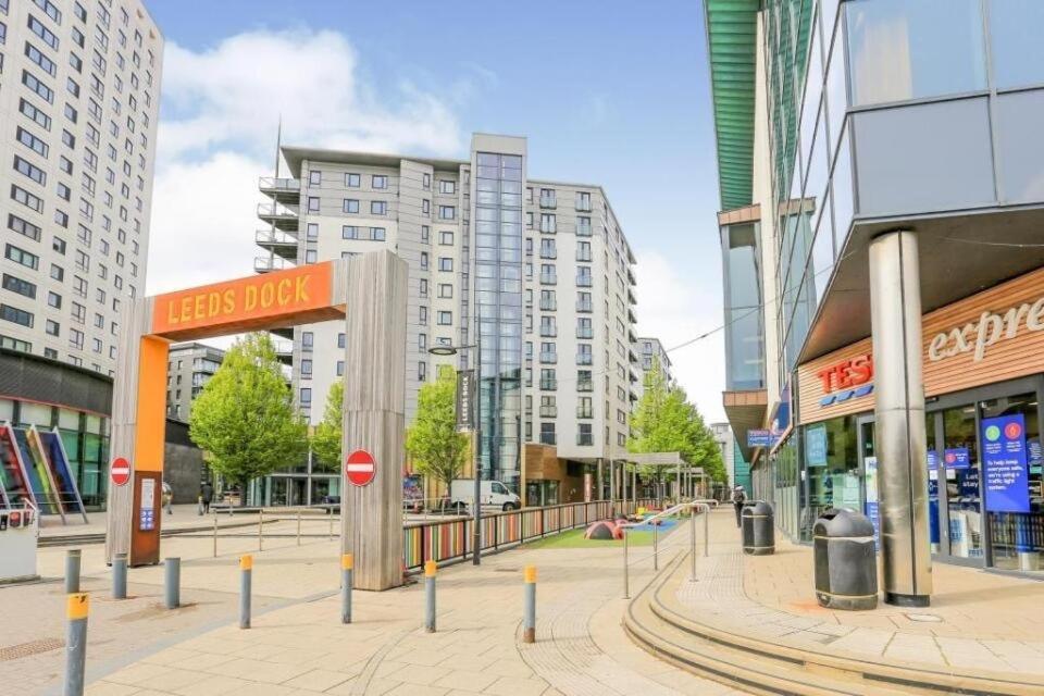 King Deluxe City Apt Large Balcony& Free Parking! Leeds  Esterno foto
