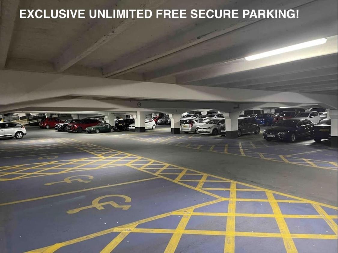 King Deluxe City Apt Large Balcony& Free Parking! Leeds  Esterno foto